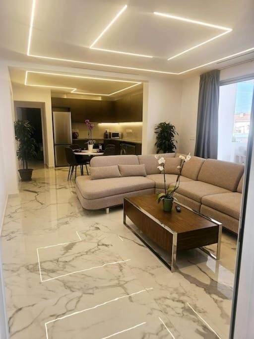 Deluxe Apartment Paphos Eksteriør bilde